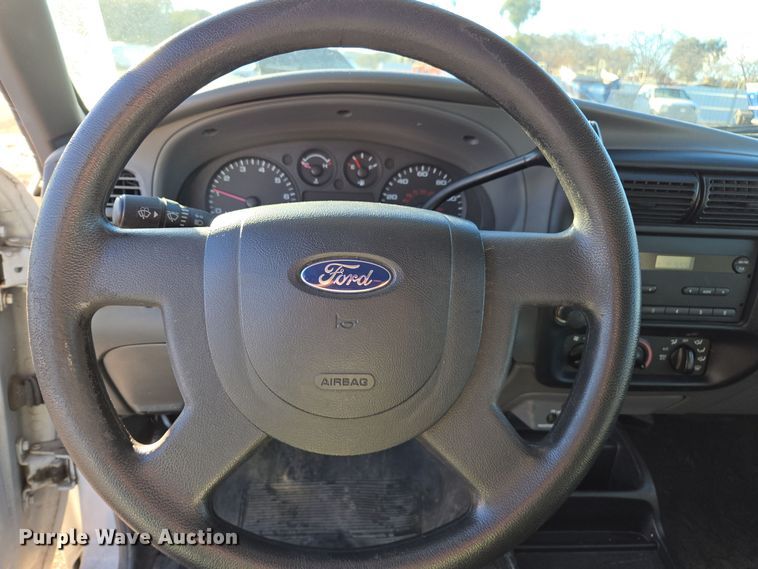 image for item YA0317 2006 Ford Ranger SuperCab pickup truck