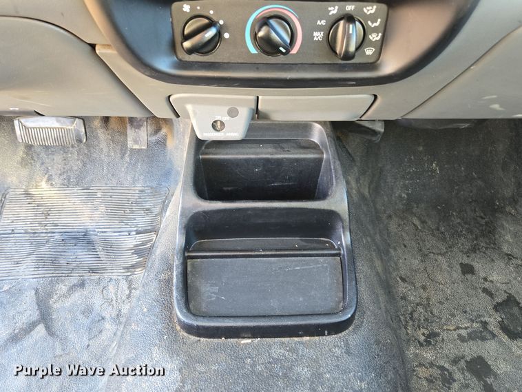 image for item YA0317 2006 Ford Ranger SuperCab pickup truck