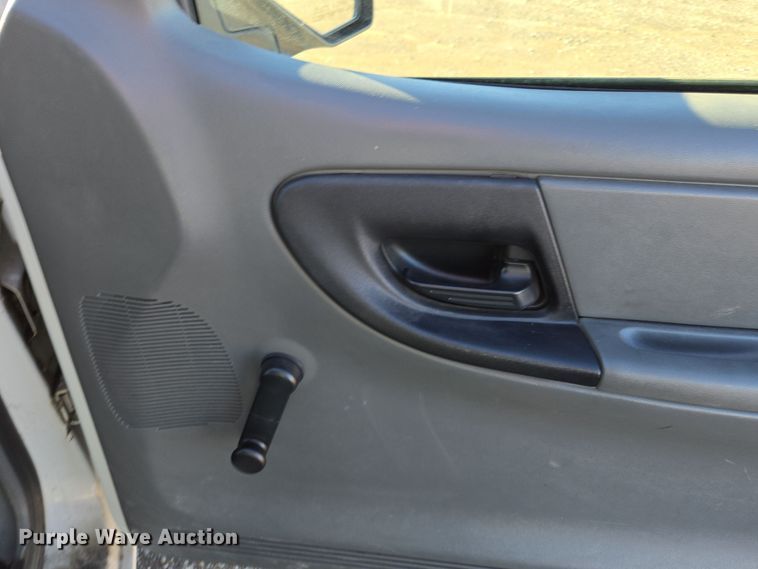 image for item YA0317 2006 Ford Ranger SuperCab pickup truck