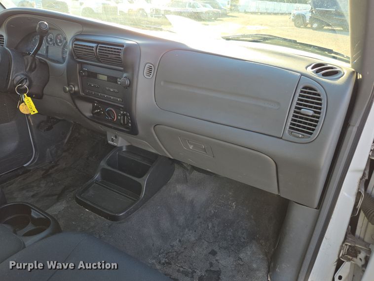 image for item YA0317 2006 Ford Ranger SuperCab pickup truck