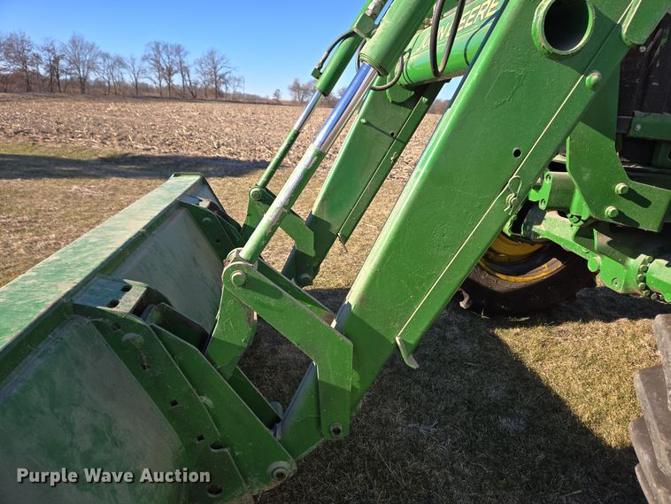 image for item DH9793 2002 John Deere 6420 MFWD tractor