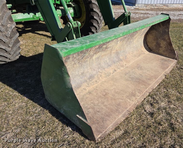 image for item DH9793 2002 John Deere 6420 MFWD tractor