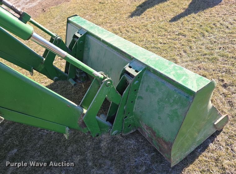 image for item DH9793 2002 John Deere 6420 MFWD tractor