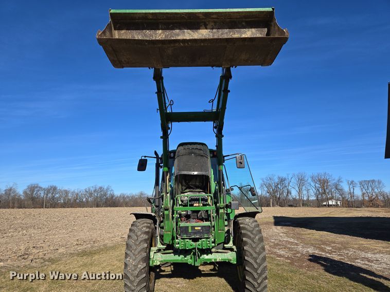 image for item DH9793 2002 John Deere 6420 MFWD tractor