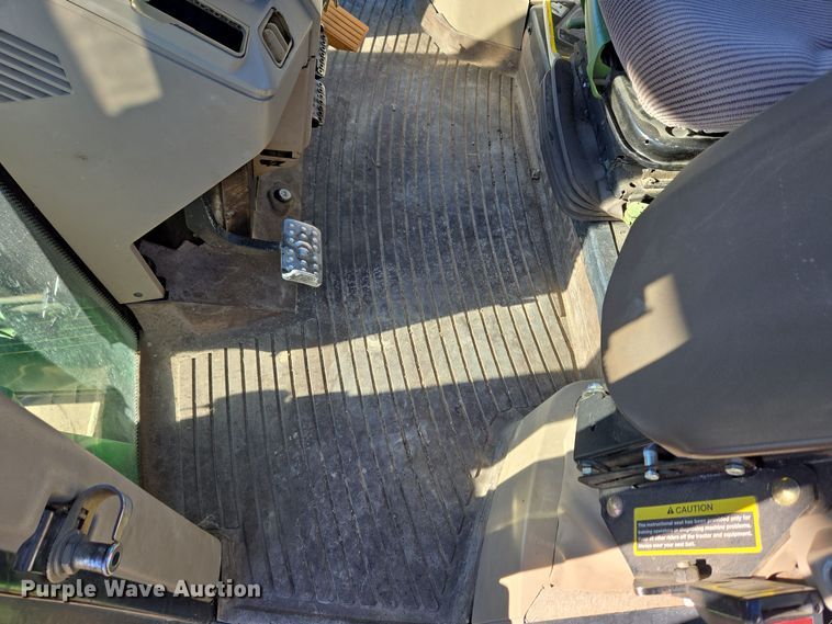 image for item DH9793 2002 John Deere 6420 MFWD tractor