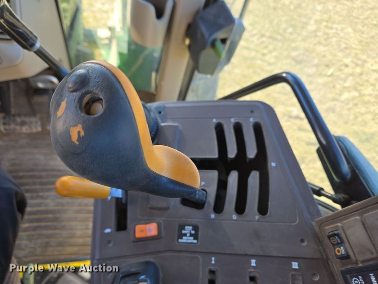 image for item DH9793 2002 John Deere 6420 MFWD tractor