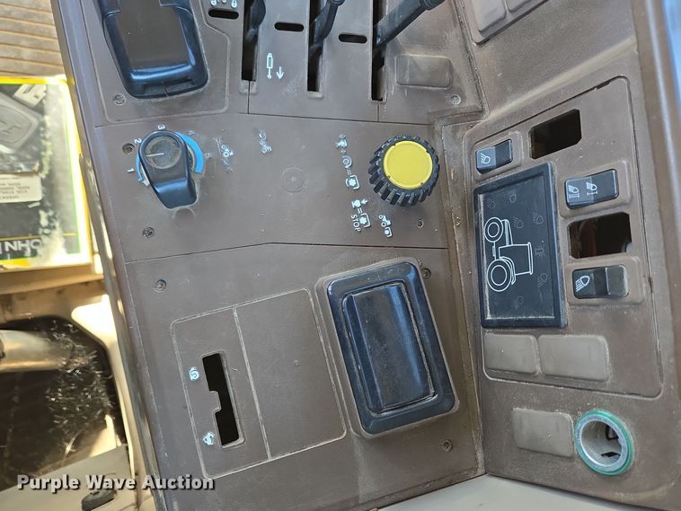 image for item DH9793 2002 John Deere 6420 MFWD tractor