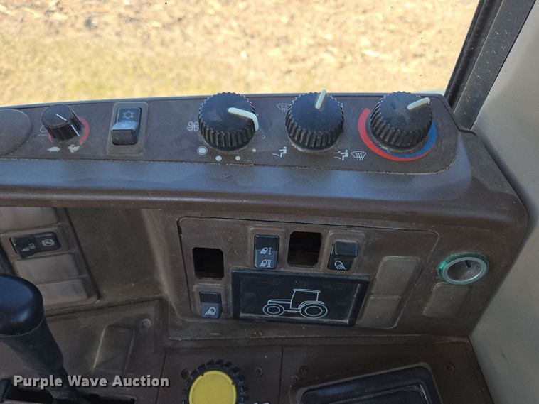 image for item DH9793 2002 John Deere 6420 MFWD tractor