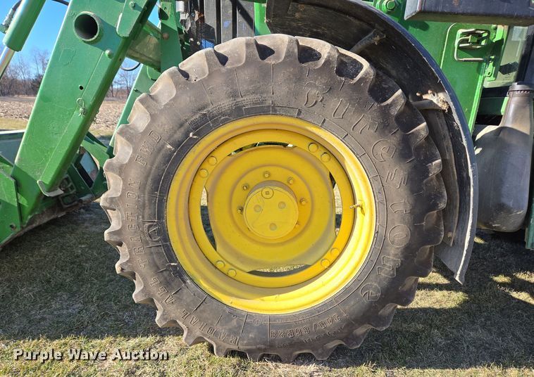 image for item DH9793 2002 John Deere 6420 MFWD tractor