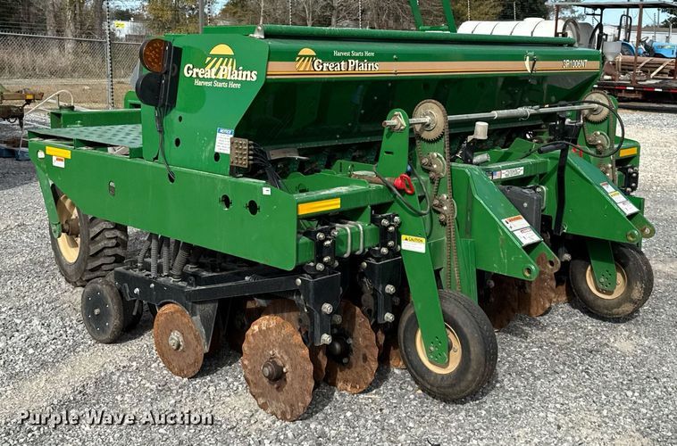 image for item DJ0845 2017 Great Plains 3P1006NT no-till grain drill