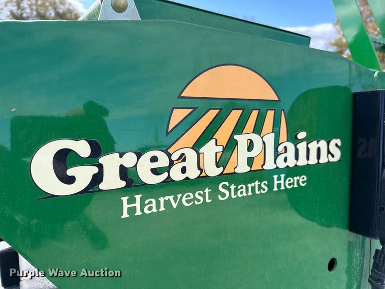 image for item DJ0845 2017 Great Plains 3P1006NT no-till grain drill