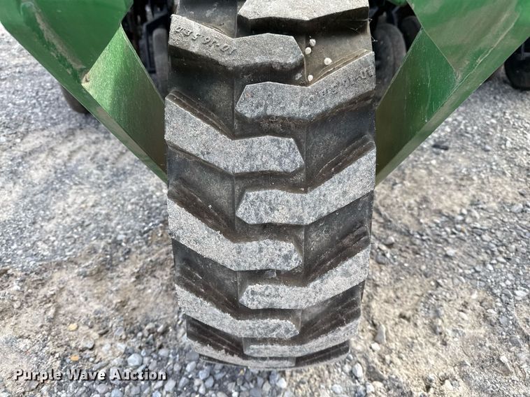 image for item DJ0845 2017 Great Plains 3P1006NT no-till grain drill