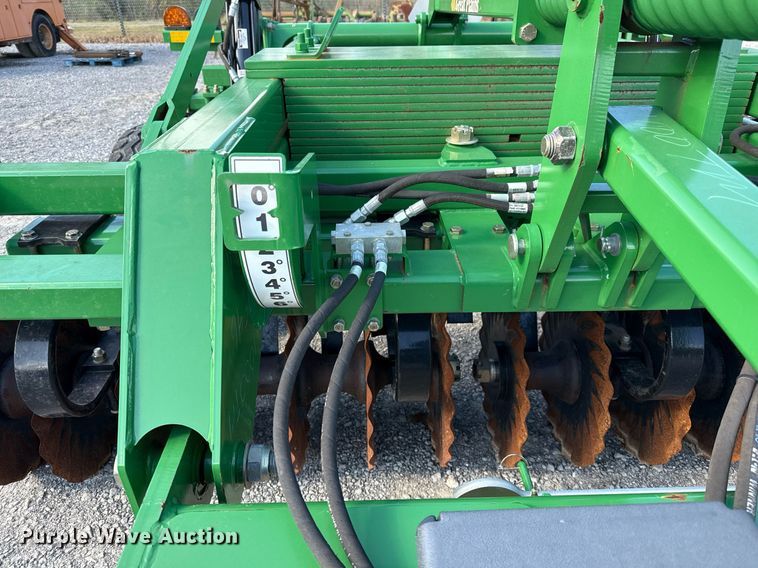 image for item DJ0846 2022 Great Plains 1000TM Turbo-Max vertical tillage
