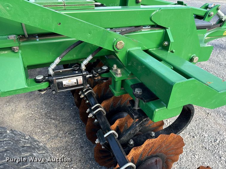 image for item DJ0846 2022 Great Plains 1000TM Turbo-Max vertical tillage