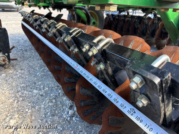 image for item DJ0846 2022 Great Plains 1000TM Turbo-Max vertical tillage