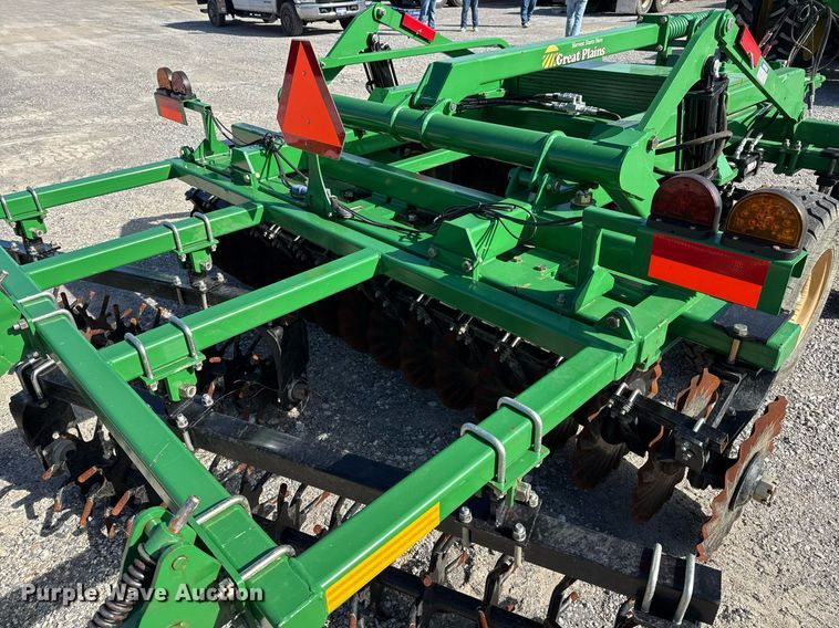 image for item DJ0846 2022 Great Plains 1000TM Turbo-Max vertical tillage
