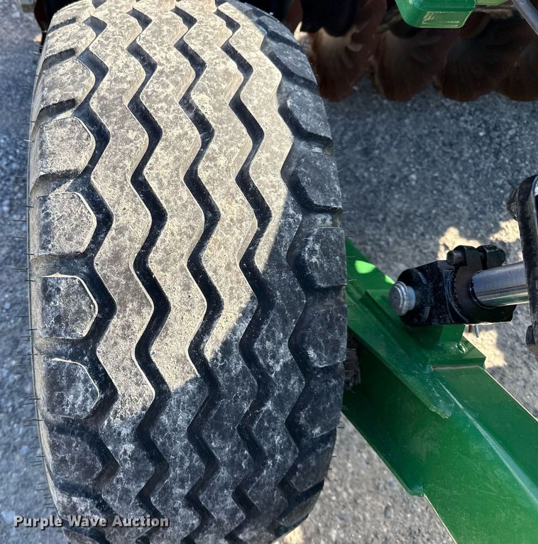 image for item DJ0846 2022 Great Plains 1000TM Turbo-Max vertical tillage