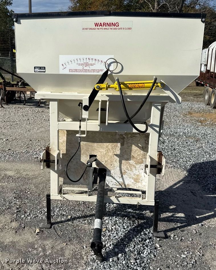 image for item DJ0847 Herd 2440 broadcast spreader