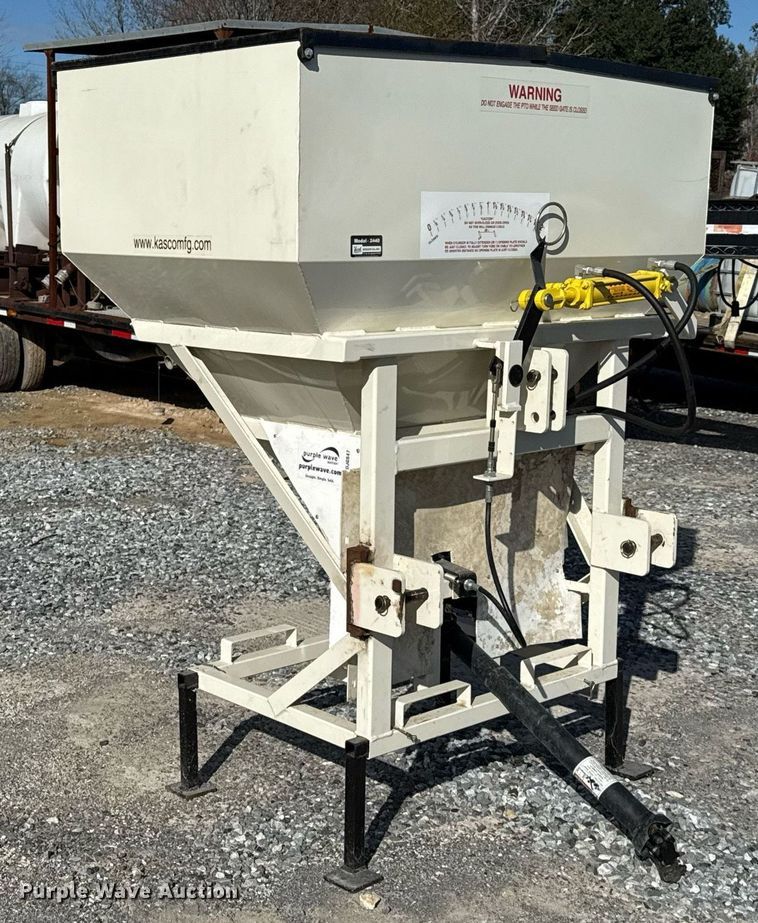 image for item DJ0847 Herd 2440 broadcast spreader