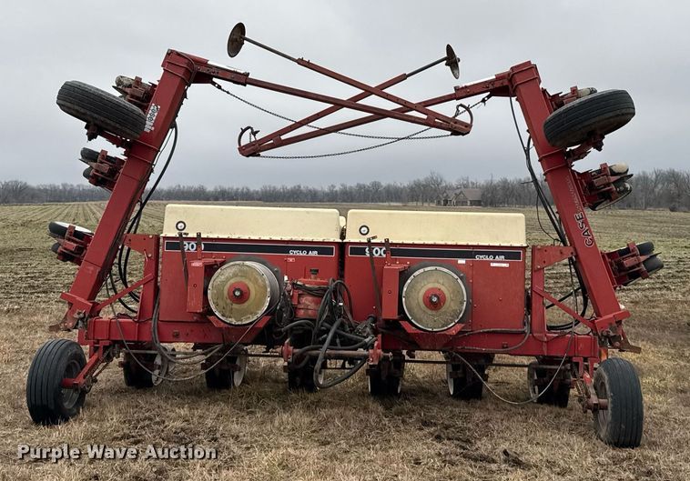 image for item DO0297 Case 900 planter