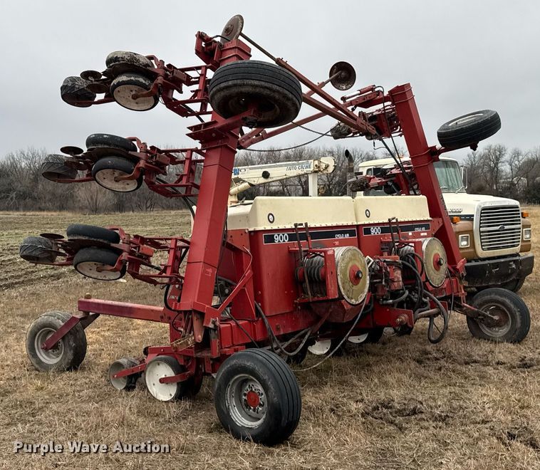 image for item DO0297 Case 900 planter