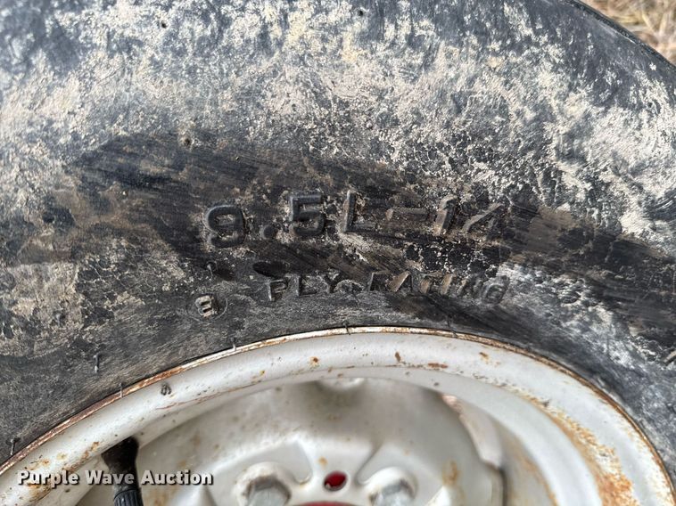 image for item DO0297 Case 900 planter