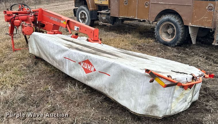 image for item DO0304 Kuhn GMD902 disc mower