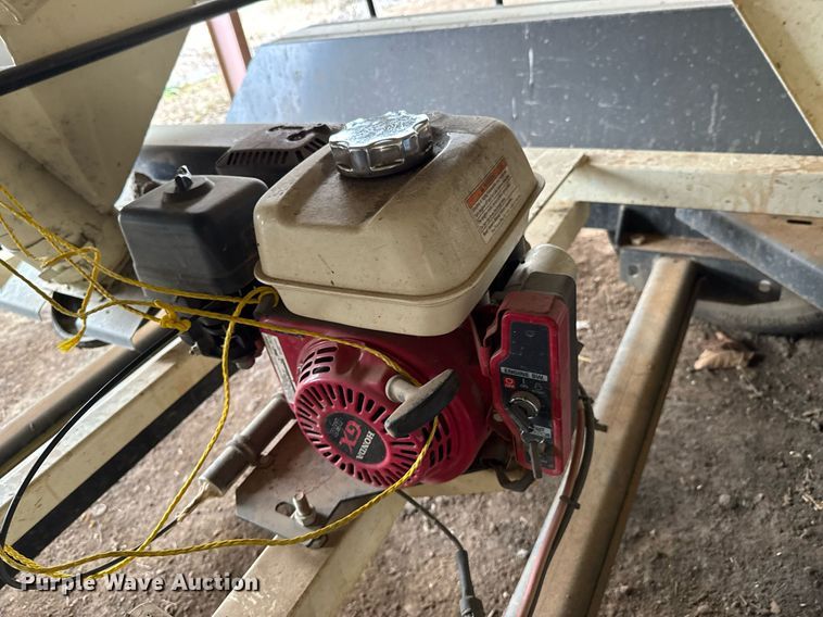 image for item DO0310 Meridian 225 RST seed tender