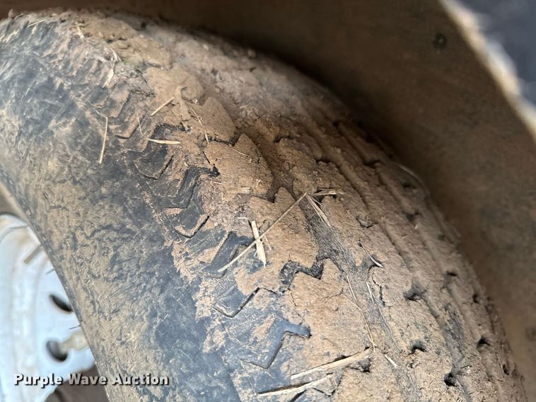 image for item DO0310 Meridian 225 RST seed tender