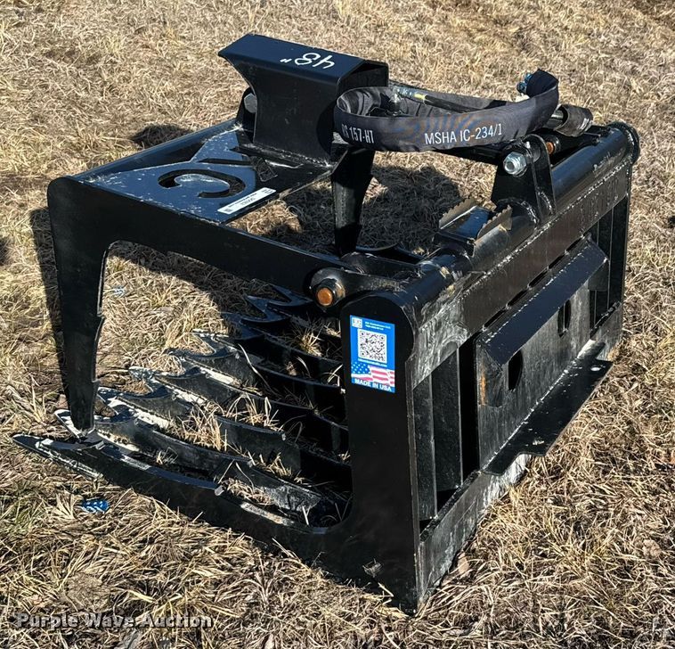 image for item DO0353 KC skid steer grapple bucket