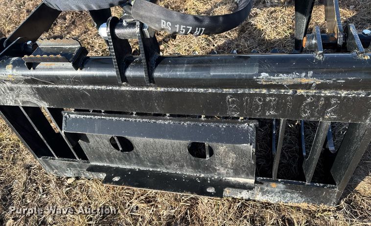 image for item DO0353 KC skid steer grapple bucket