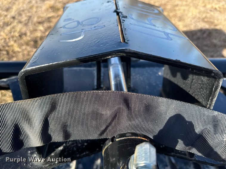 image for item DO0353 KC skid steer grapple bucket