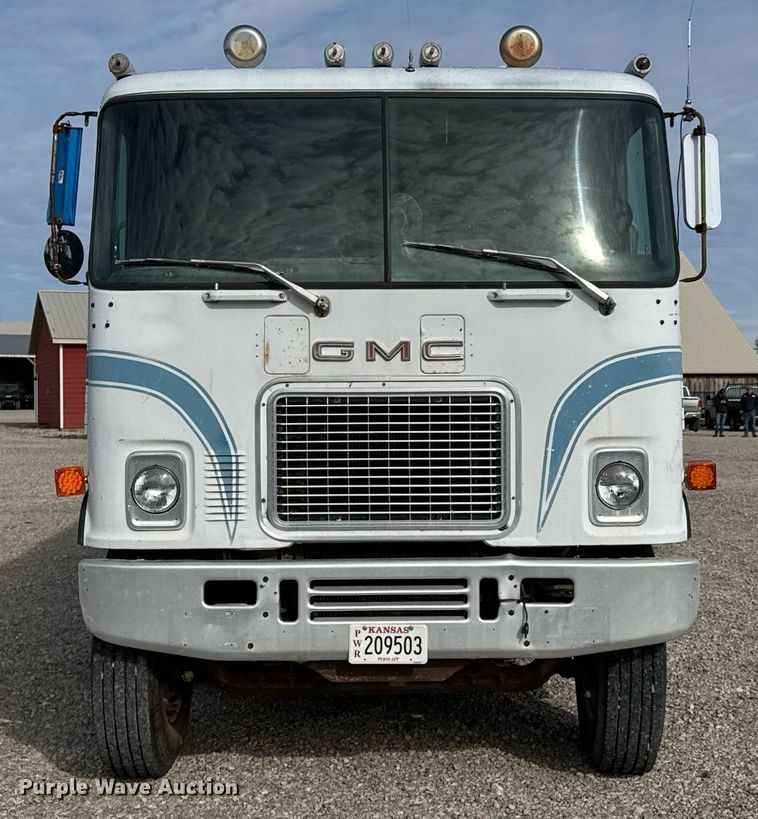 image for item DO0538 1970 GMC grain truck