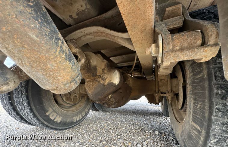 image for item DO0538 1970 GMC grain truck