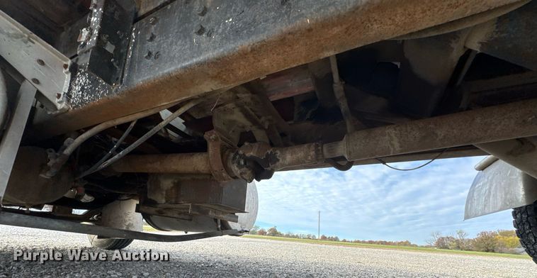 image for item DO0538 1970 GMC grain truck