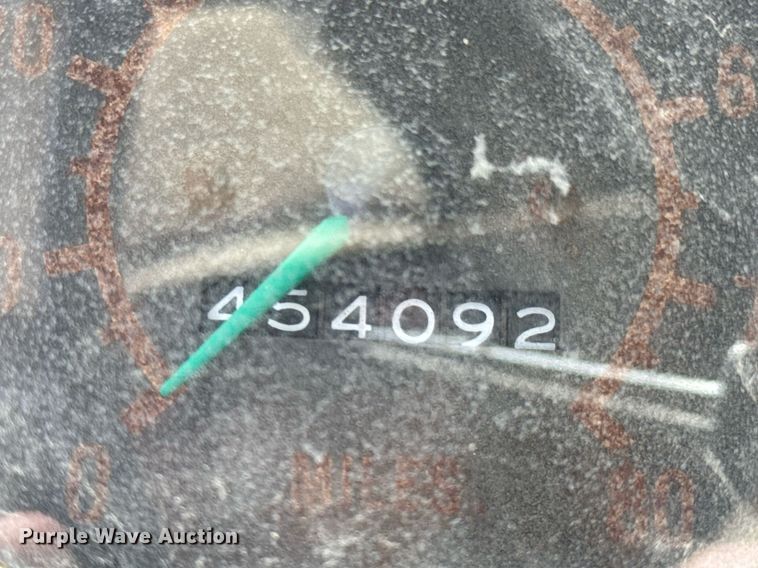 image for item DO0538 1970 GMC grain truck