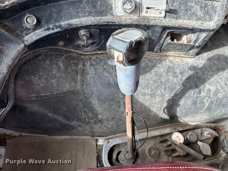 image for item DO0538 1970 GMC grain truck