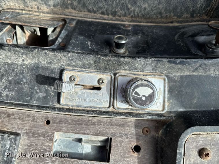 image for item DO0538 1970 GMC grain truck