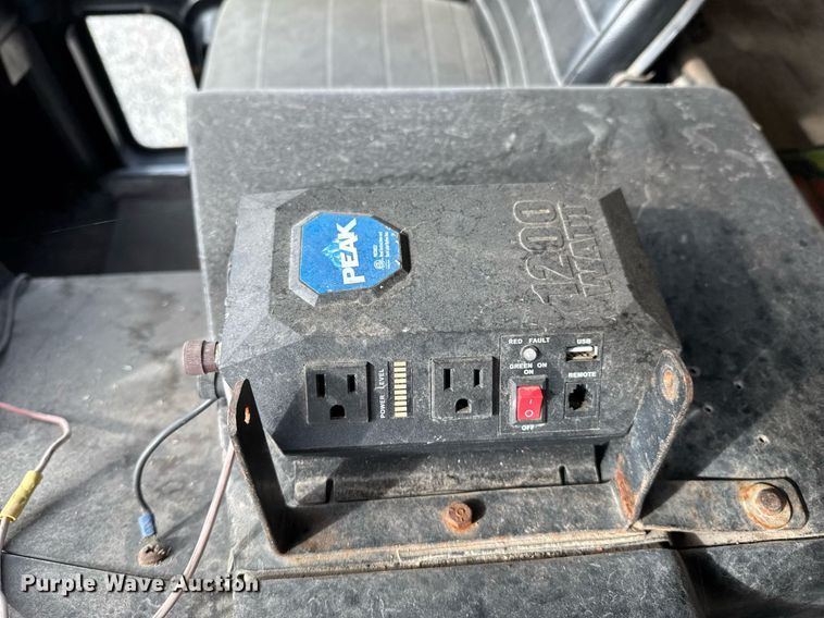 image for item DO0538 1970 GMC grain truck