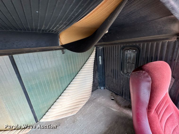 image for item DO0538 1970 GMC grain truck