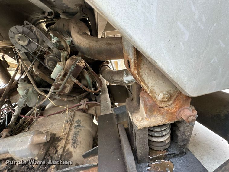 image for item DO0538 1970 GMC grain truck