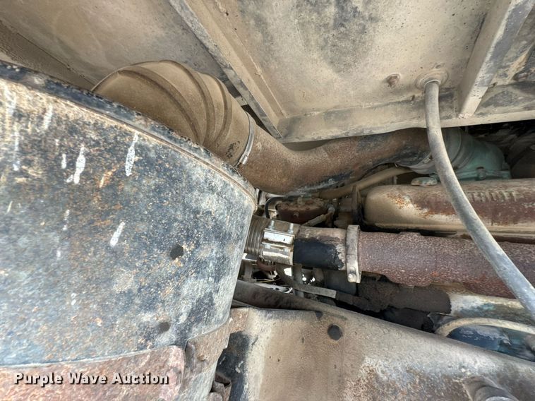 image for item DO0538 1970 GMC grain truck