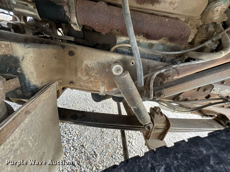 image for item DO0538 1970 GMC grain truck