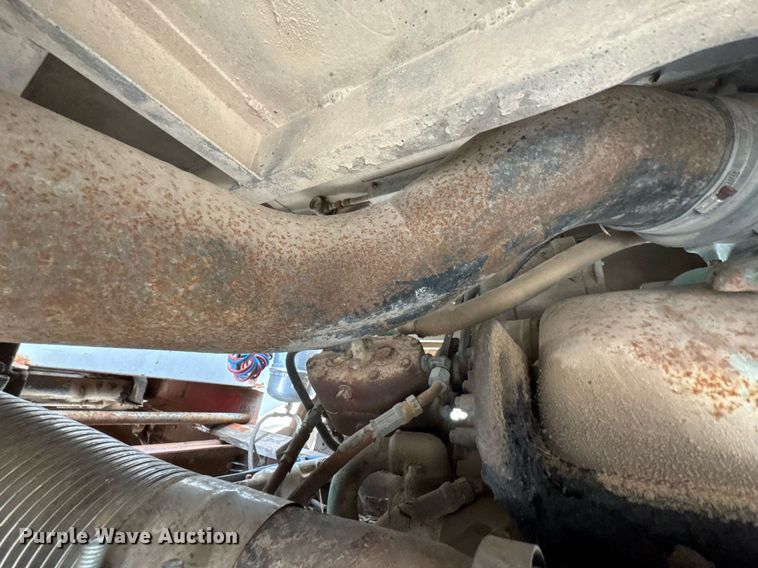 image for item DO0538 1970 GMC grain truck