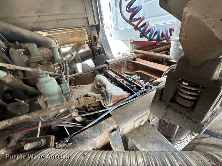 image for item DO0538 1970 GMC grain truck