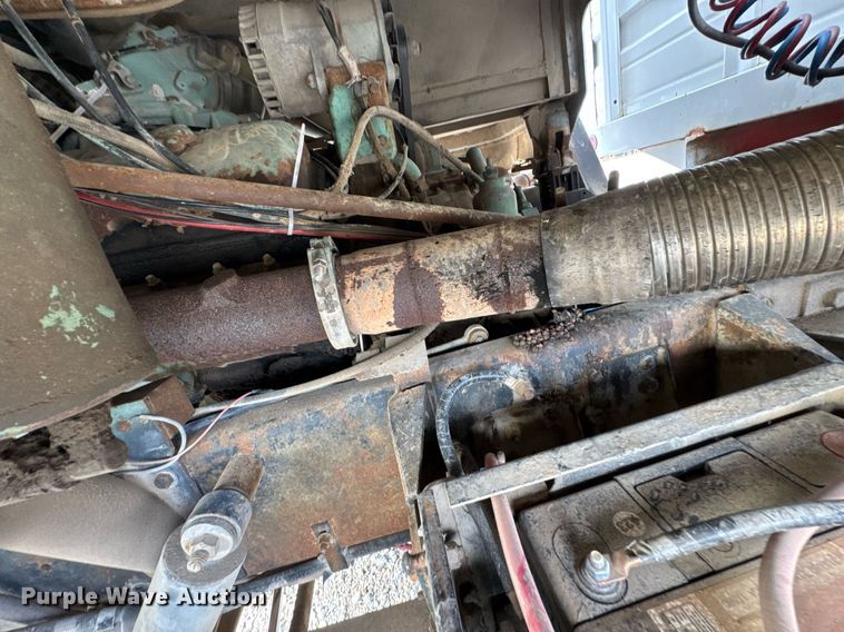 image for item DO0538 1970 GMC grain truck