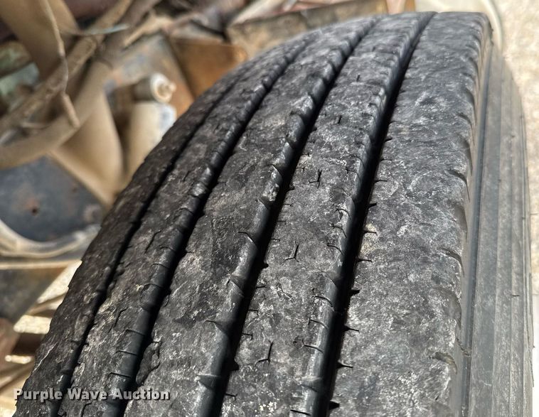 image for item DO0538 1970 GMC grain truck