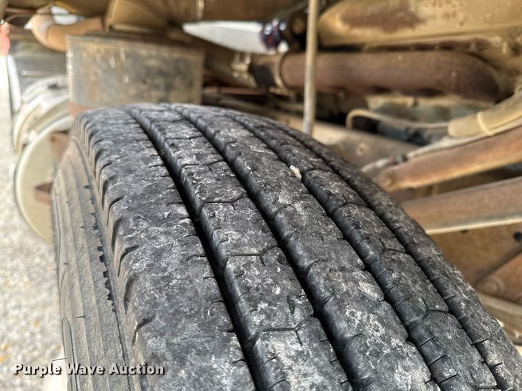 image for item DO0538 1970 GMC grain truck