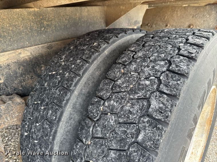 image for item DO0538 1970 GMC grain truck