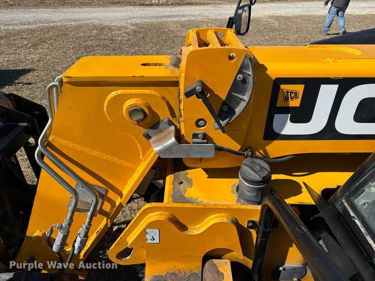 image for item DO2665 2014 JCB 527-58 AG telehandler